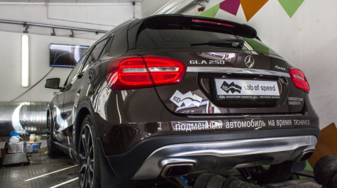 Mercedes Benz GLA 250 2.0t 211 Hp