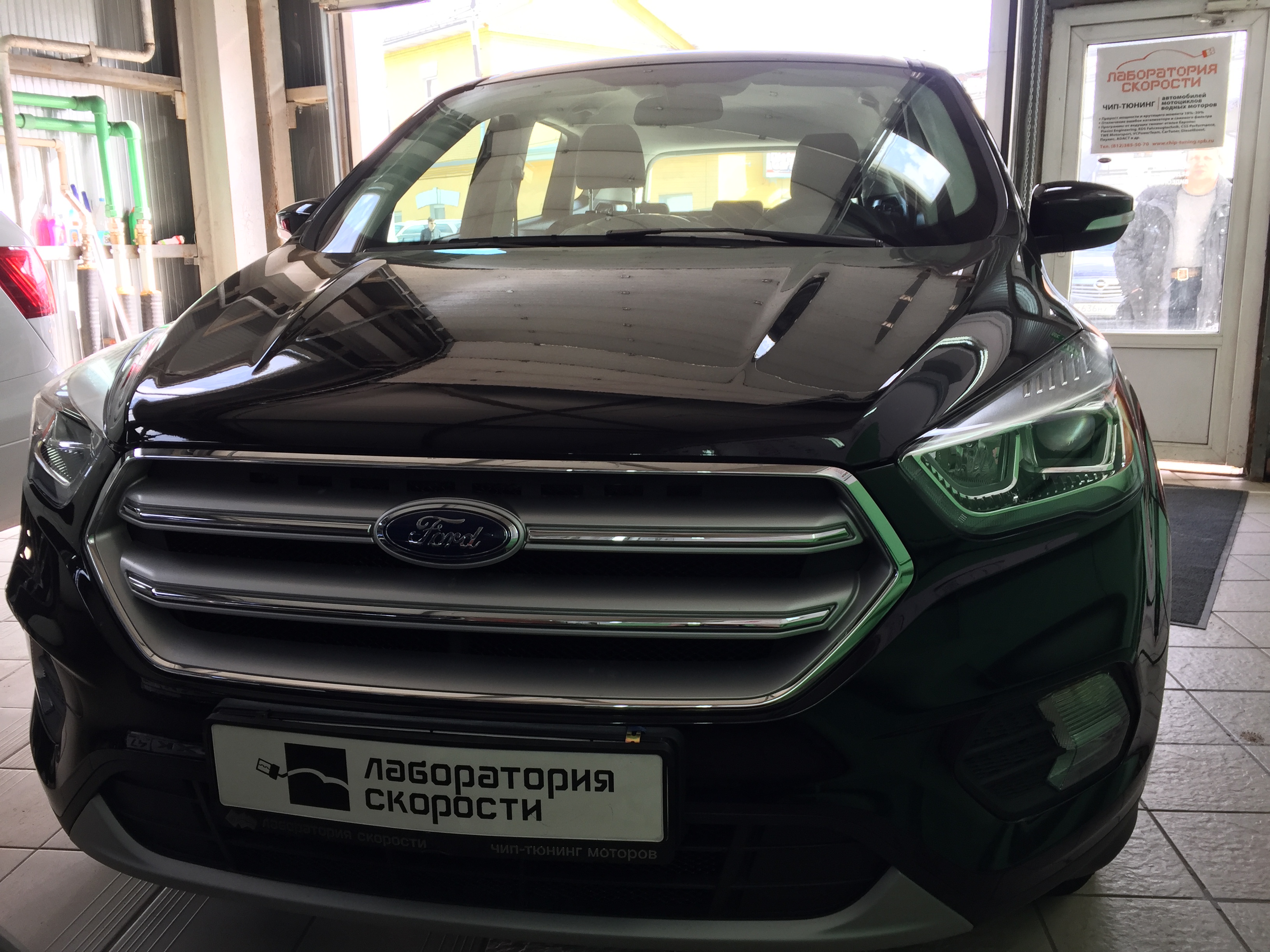  Ford Kuga черный